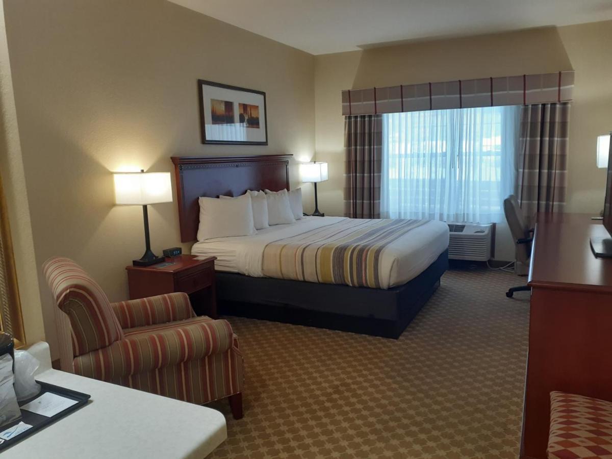 Country Inn & Suites By Radisson, Freeport, Il Bagian luar foto