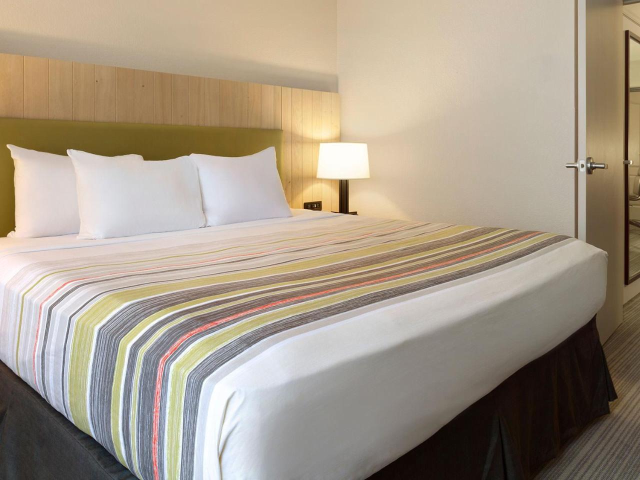 Country Inn & Suites By Radisson, Freeport, Il Bagian luar foto